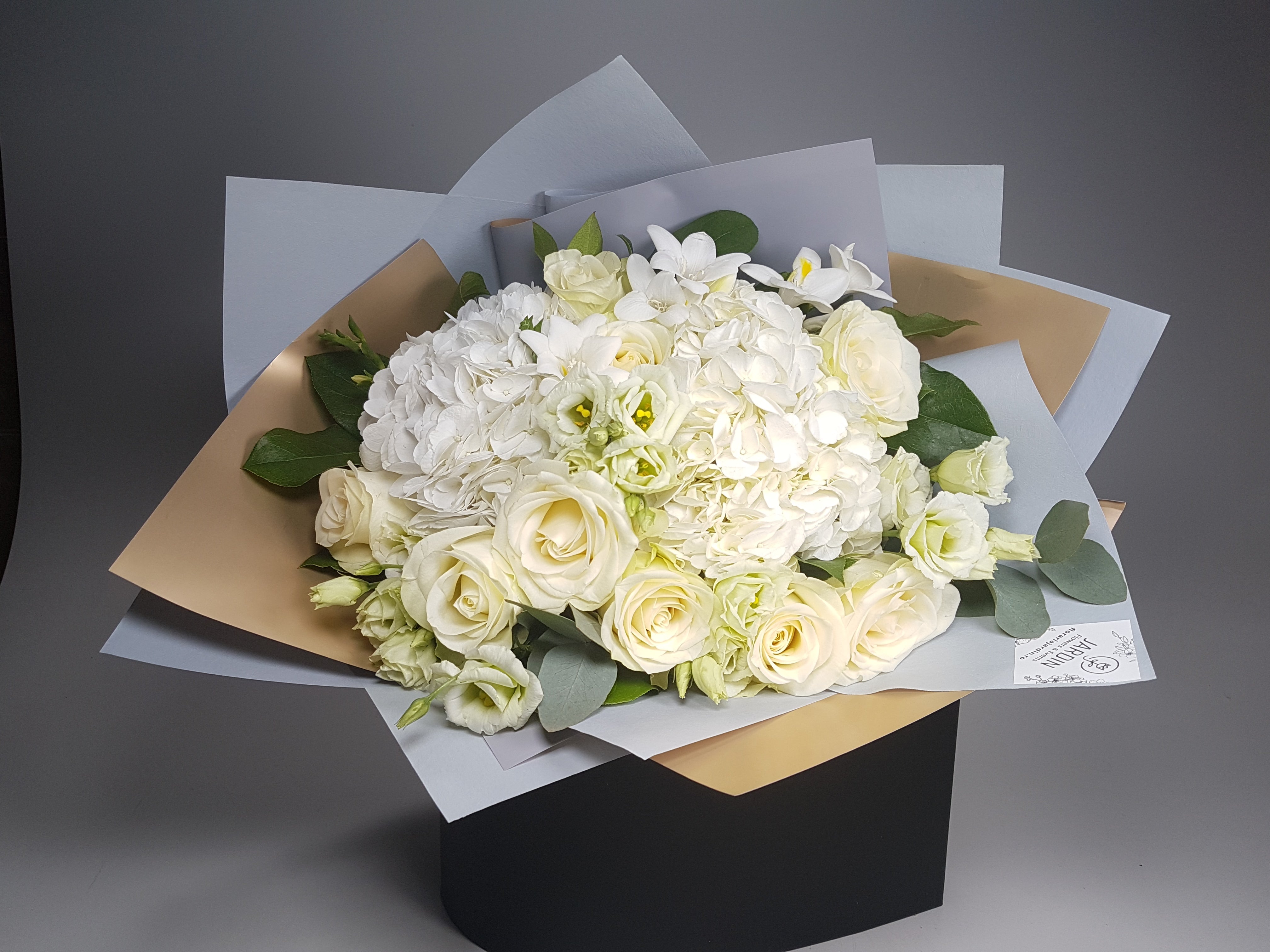 Buchet All White